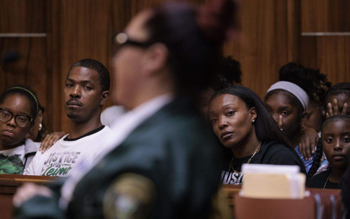 Yahkeim Lollar’s family, including his father, Darveed Lollar Sr., second from left, and his mother, Nathalie Jean, second from right, listen to a Corrections officer talk about a rehabilitation program on Tuesday, May 5, 2026.